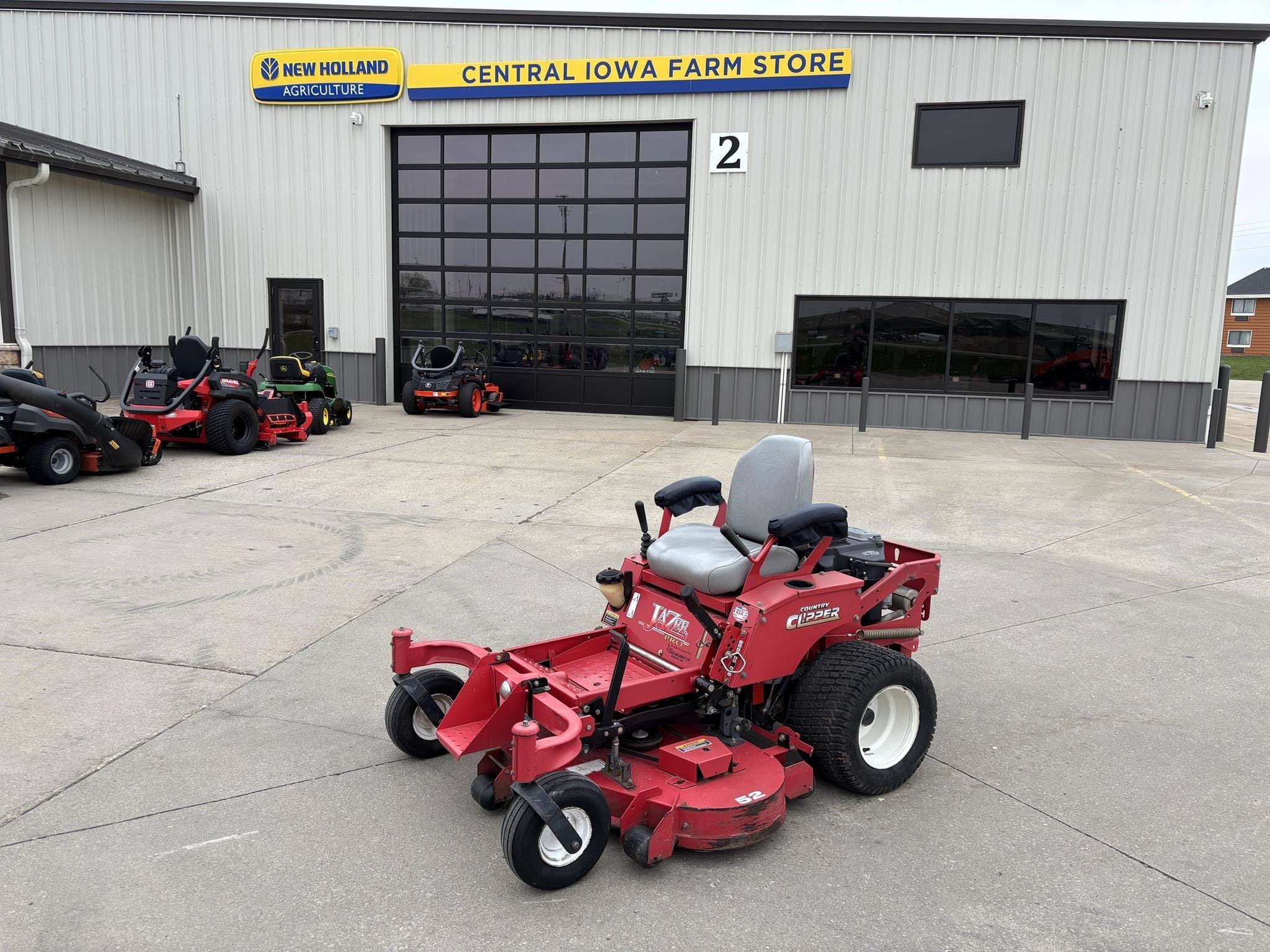 Country Clipper Jazee Equipment Image0