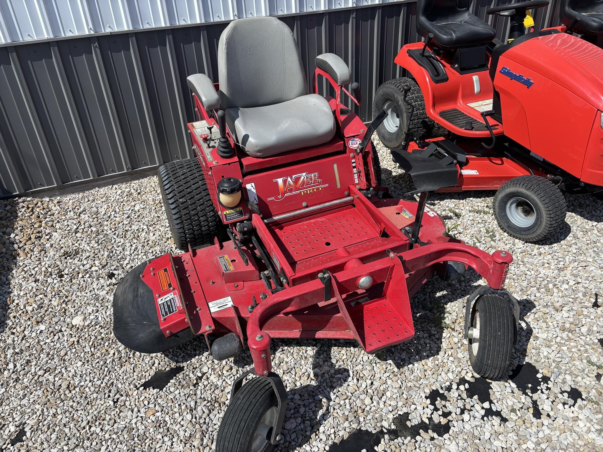 Country Clipper Jazee Pro Equipment Image0