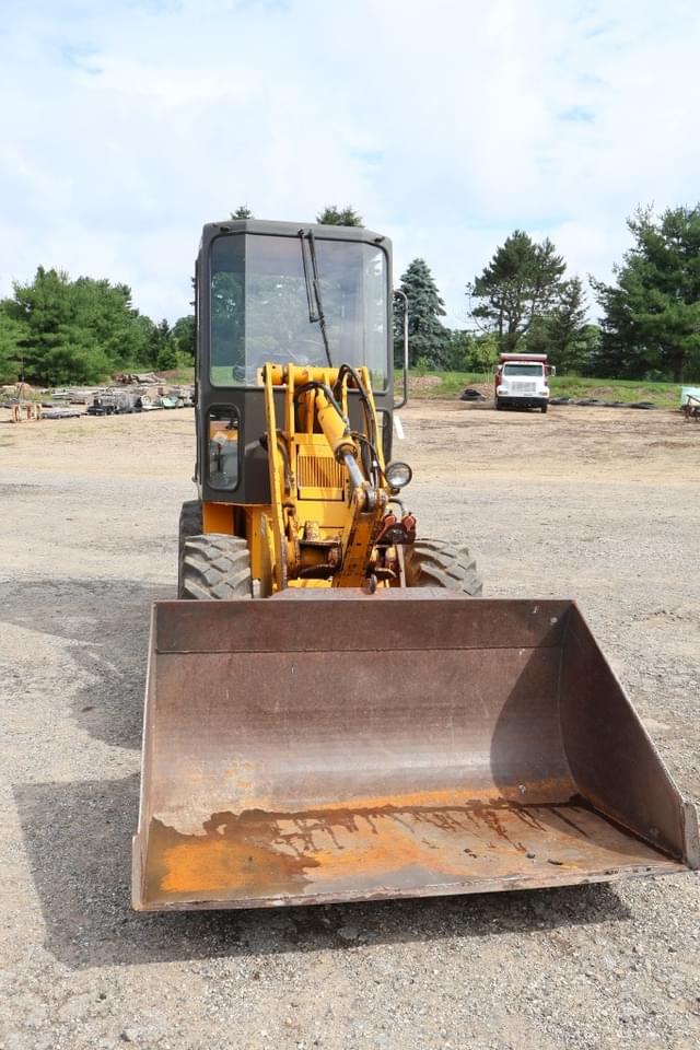 Image of Coyote C285 equipment image 1