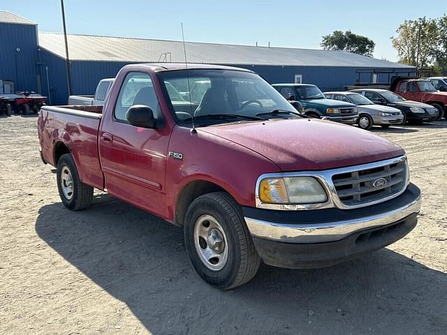 Image of Ford F-150 equipment image 2