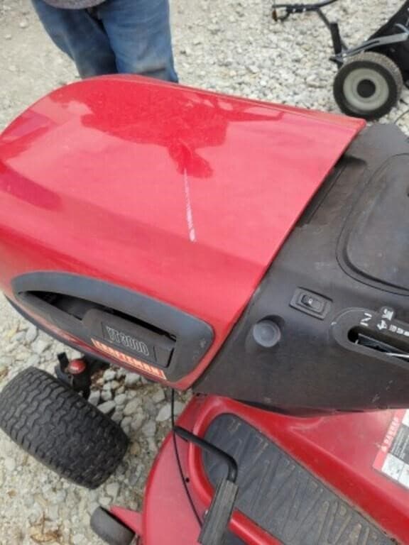 Image of Craftsman YT3000 equipment image 4