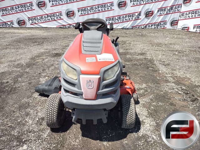 Image of Husqvarna YTH24K48 equipment image 3