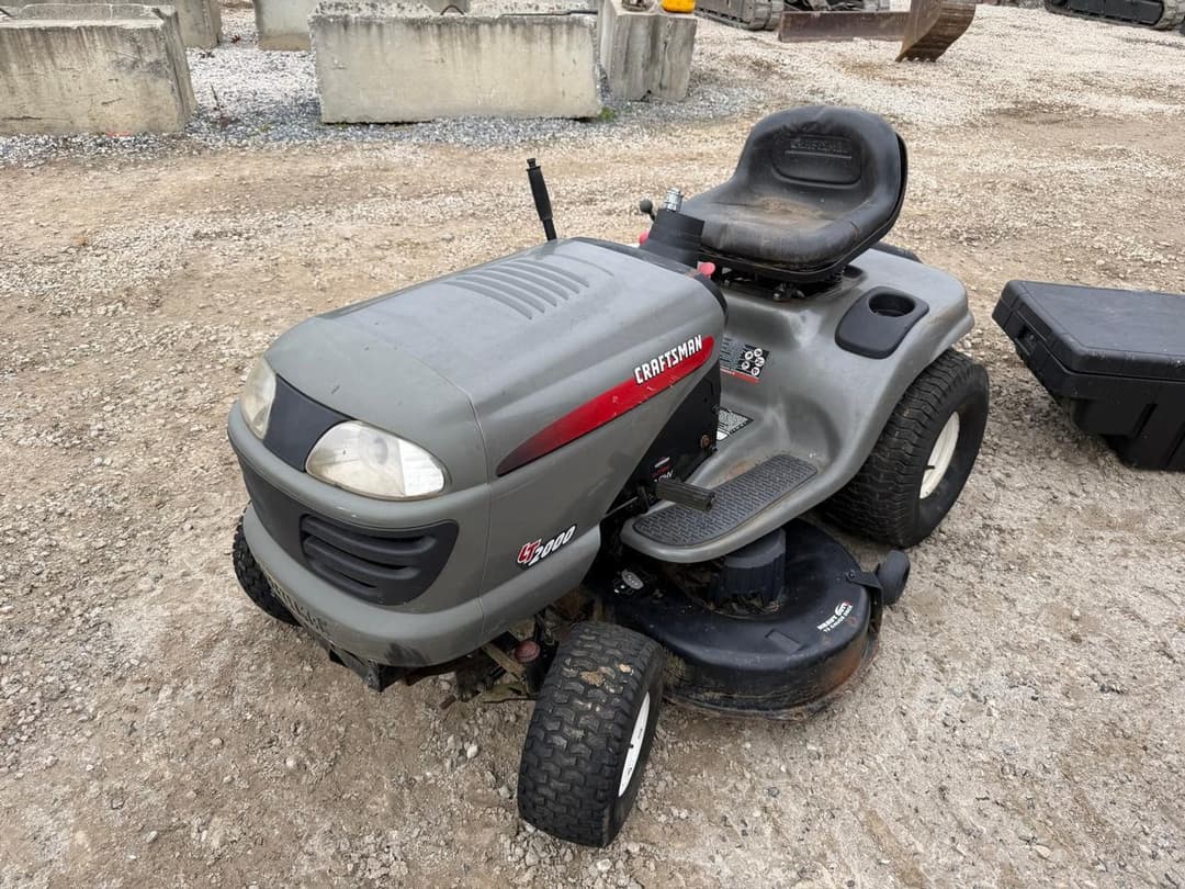 Image of Craftsman LT2000 Primary image
