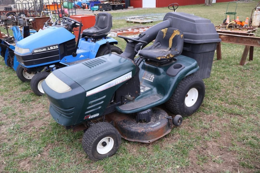 Image of Craftsman LT1000 Image 0