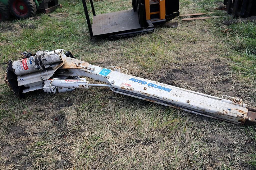 Main image Auto Crane 3203