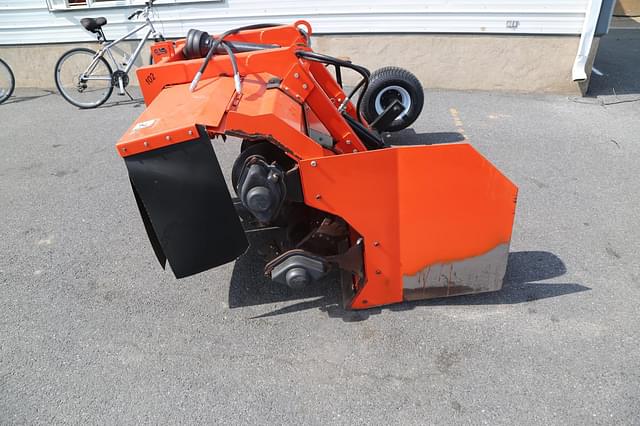 Image of Creekview 102 Deluxe equipment image 1