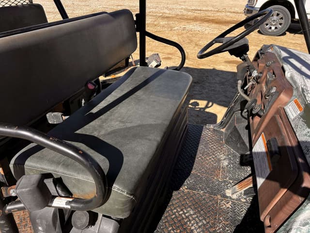 Image of Kawasaki Mule 3010 equipment image 3