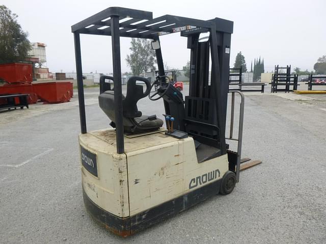 Image of Crown 35SCTT equipment image 2