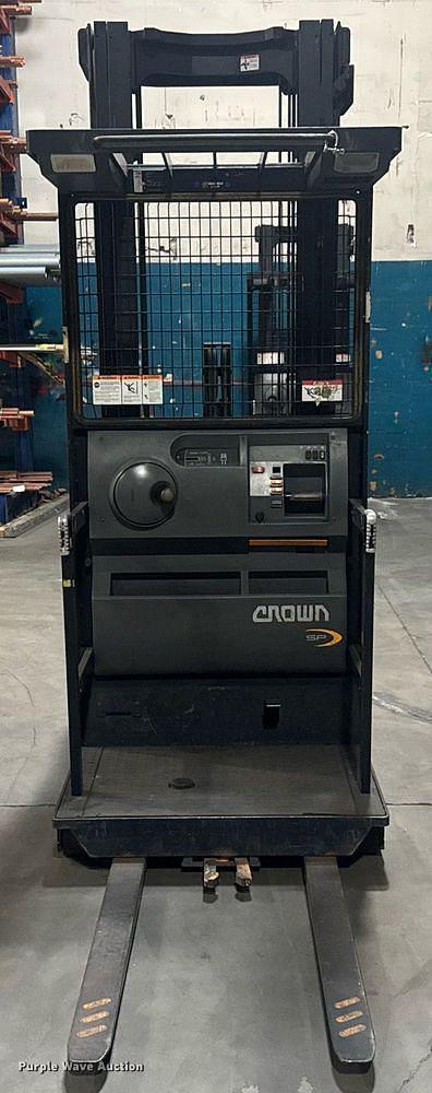 Image of Crown SP3520-30 equipment image 1