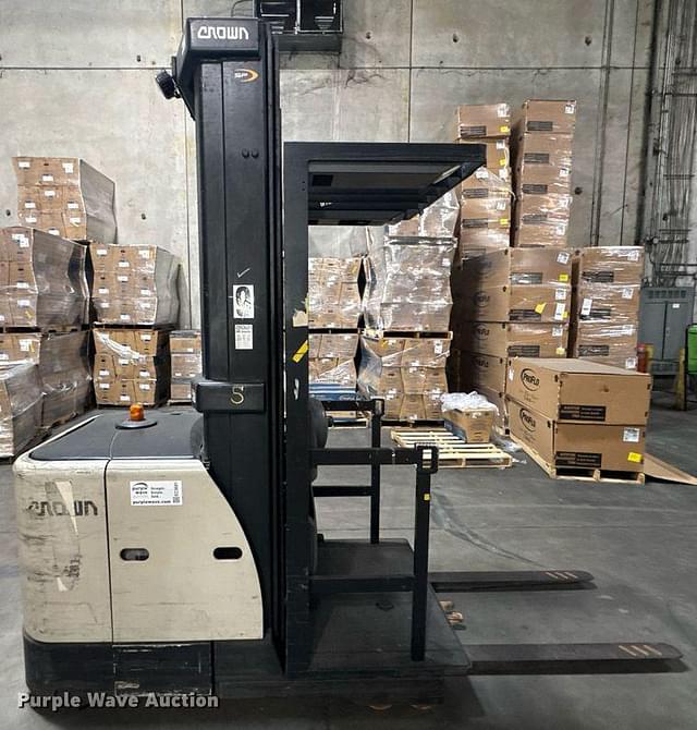 Image of Crown SP3520-30 equipment image 3