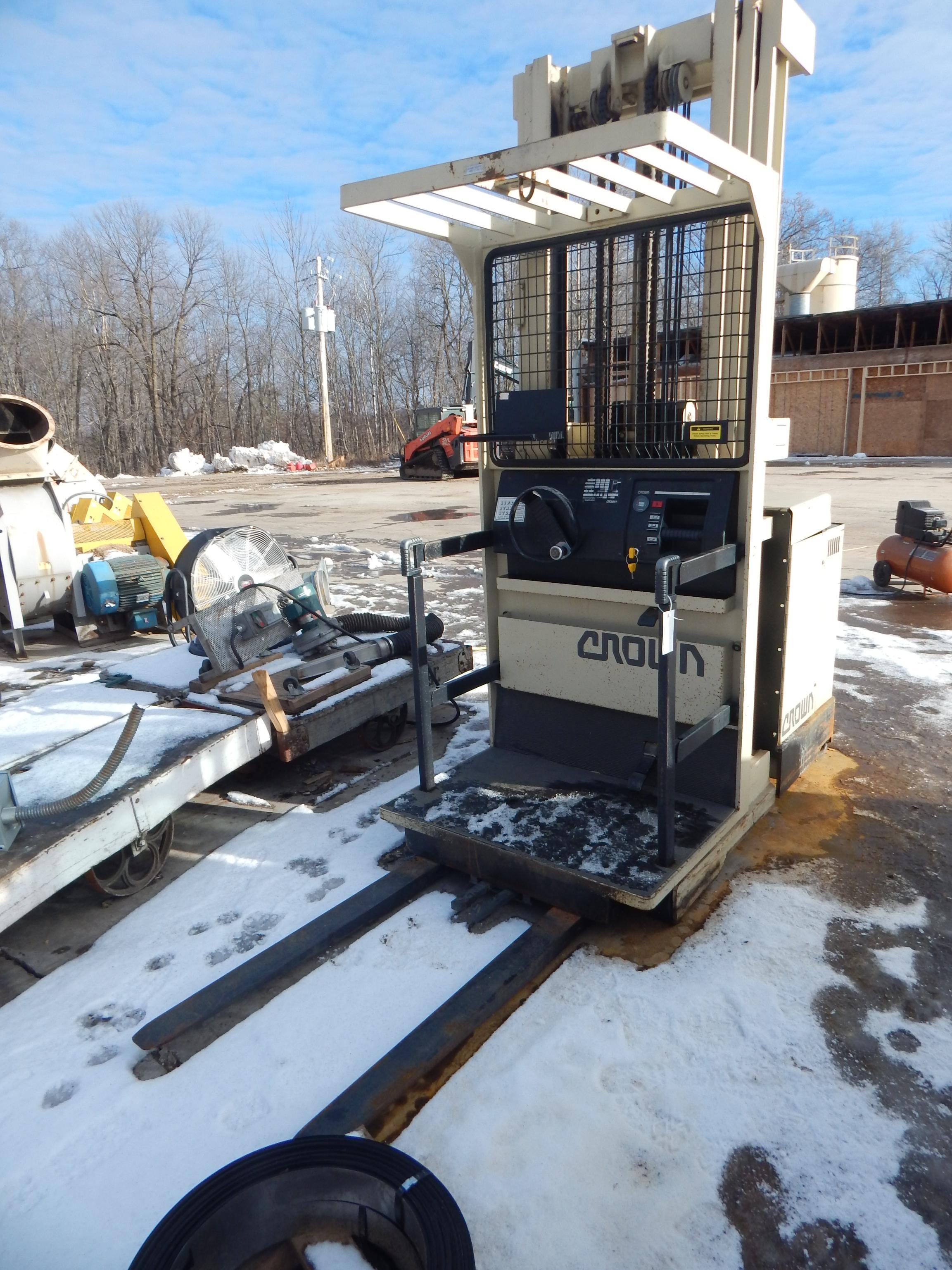 Main image Crown 30SP42TT