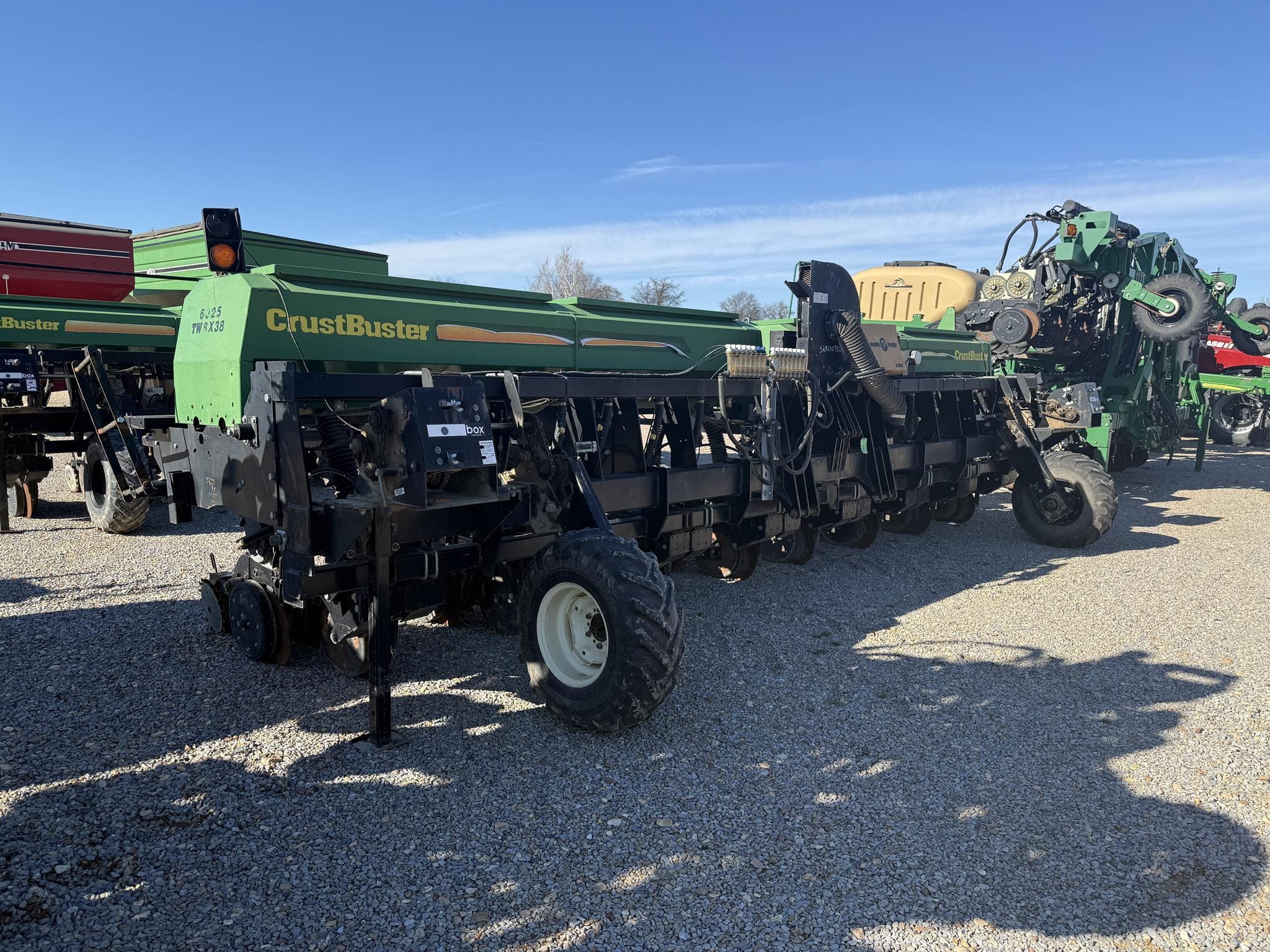 CrustBuster 6025 Equipment Image0