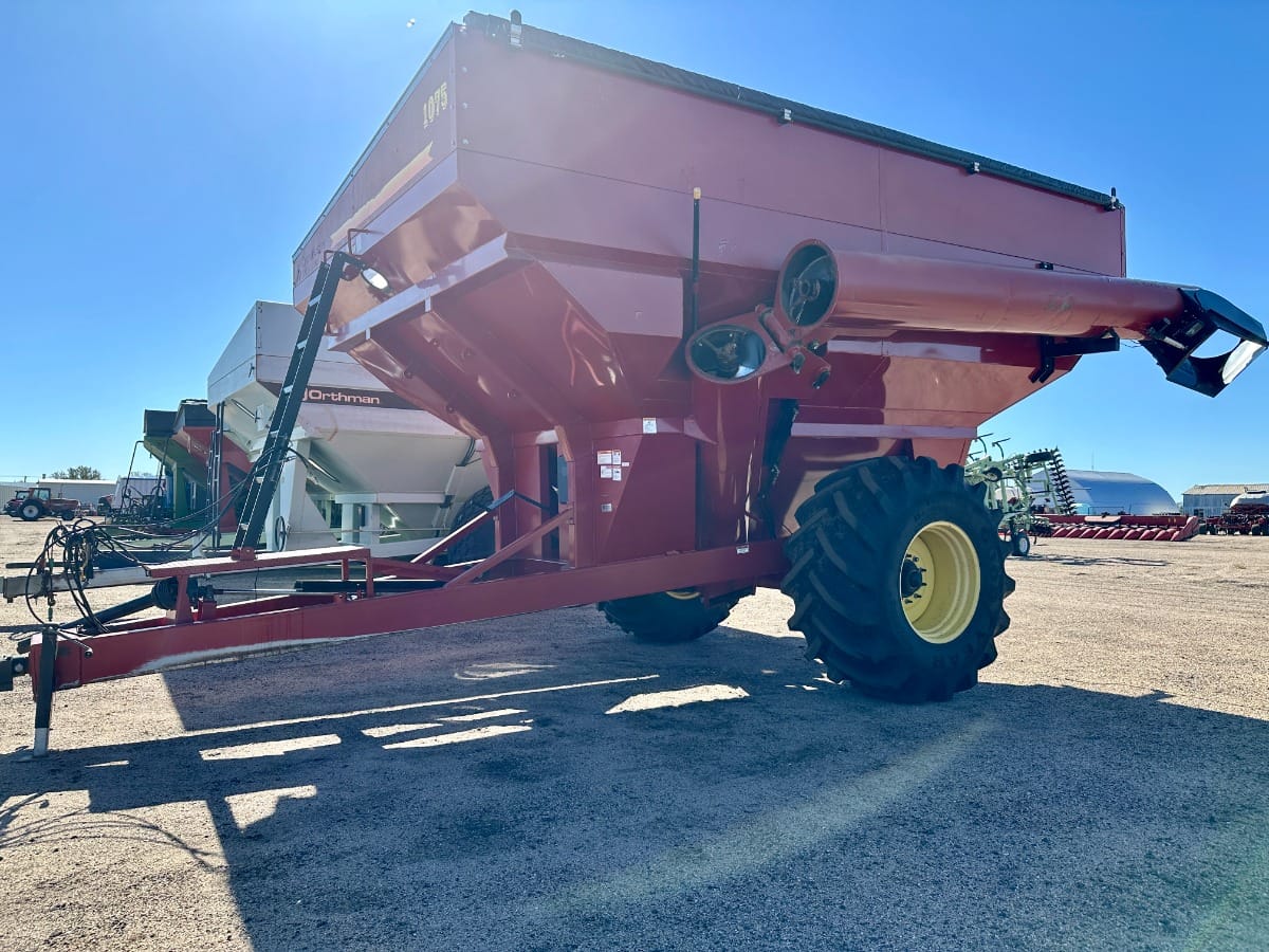 CrustBuster 1075 Equipment Image0