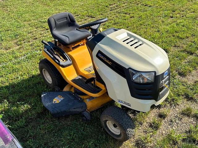 Image of Cub Cadet LTX1040 equipment image 1