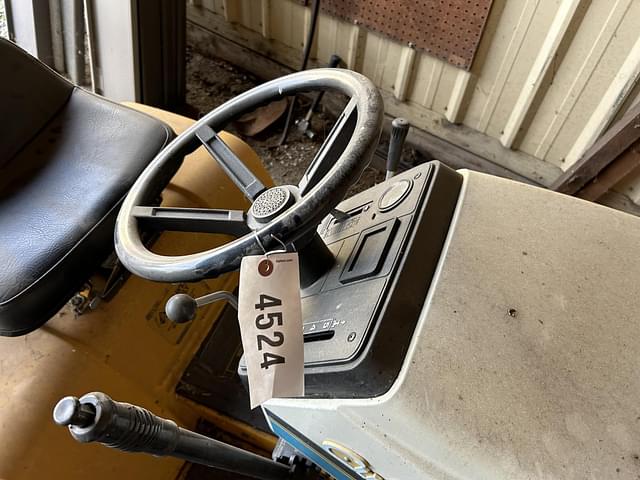 Image of Cub Cadet 1015 equipment image 2