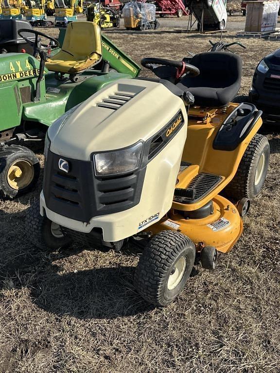 Image of Cub Cadet LTX1040 equipment image 1