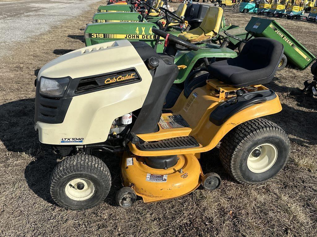 Image of Cub Cadet LTX1040 Primary image