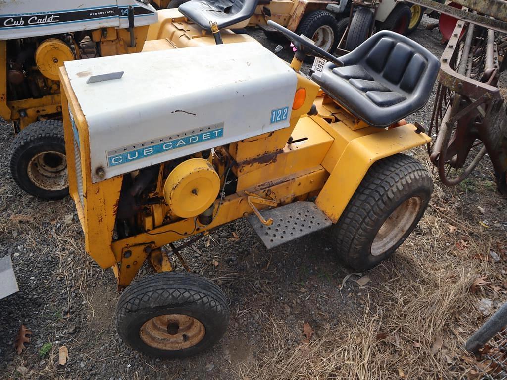 Image of Cub Cadet 122 Primary image