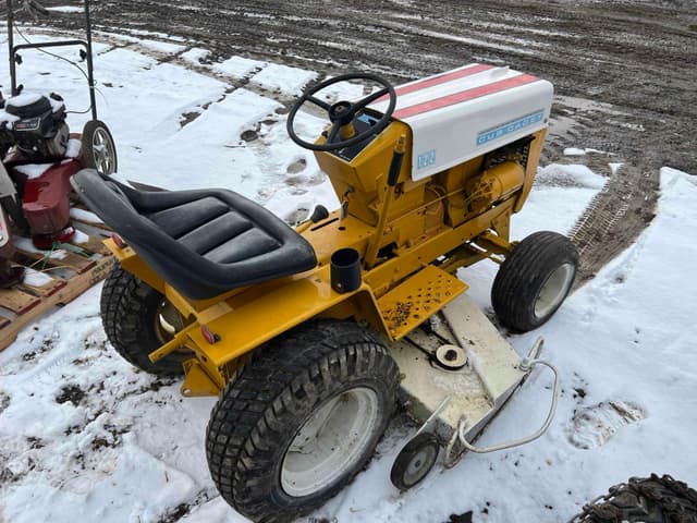 Image of Cub Cadet 122 equipment image 4