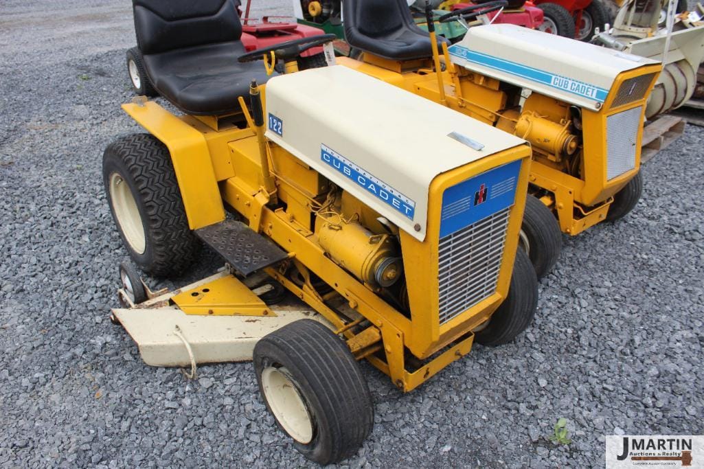Main image Cub Cadet 122