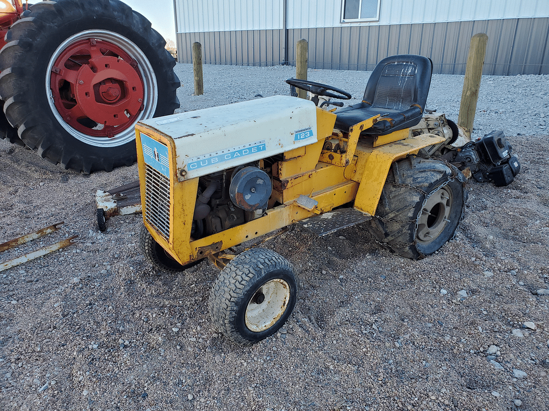 Image of Cub Cadet 123 Primary image