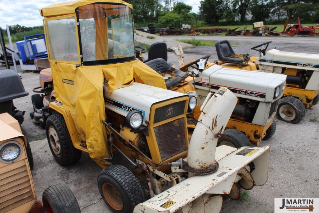 Main image Cub Cadet 127