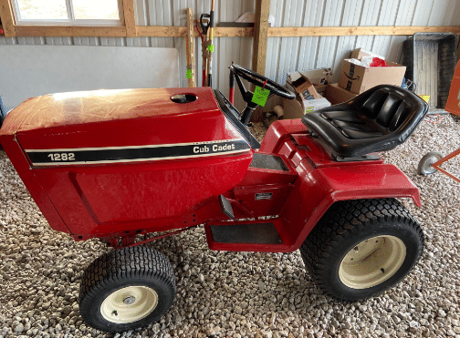 Main image Cub Cadet 1282