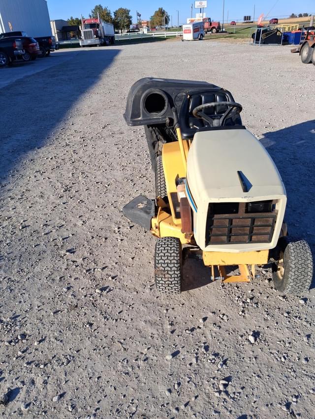 Image of Cub Cadet 1330 equipment image 2