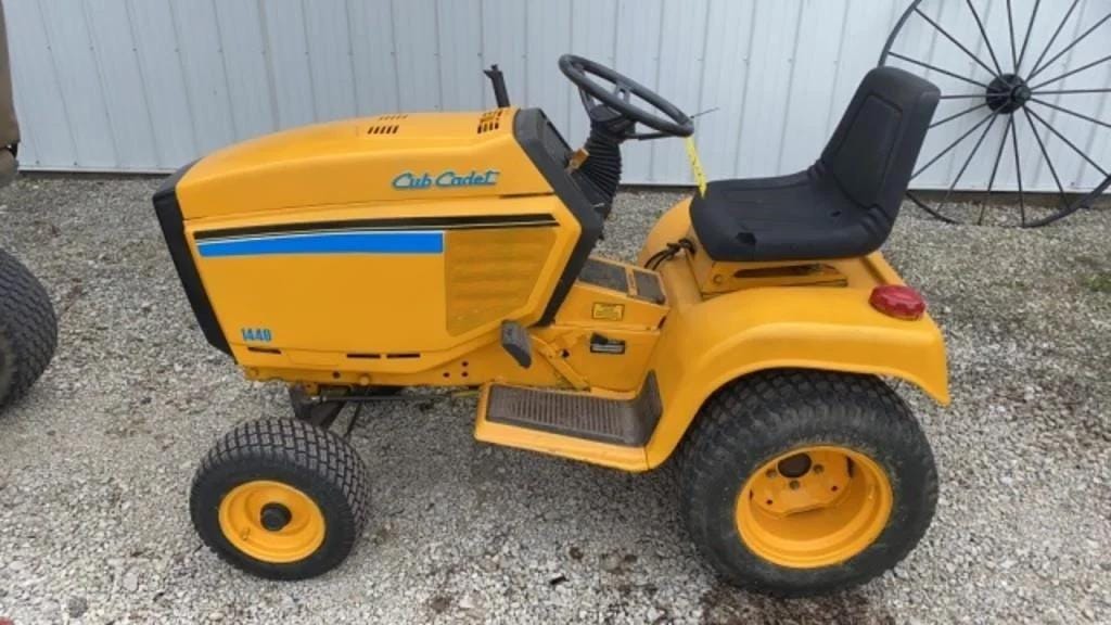 Main image Cub Cadet 1440