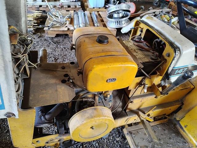 Image of Cub Cadet 147 equipment image 3