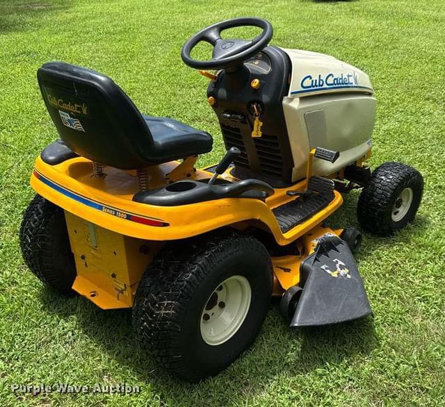 Image of Cub Cadet 1515 equipment image 4