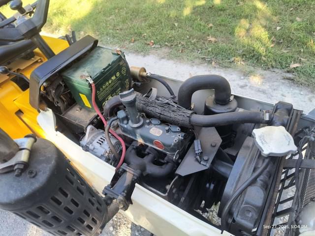 Image of Cub Cadet 1572 equipment image 4