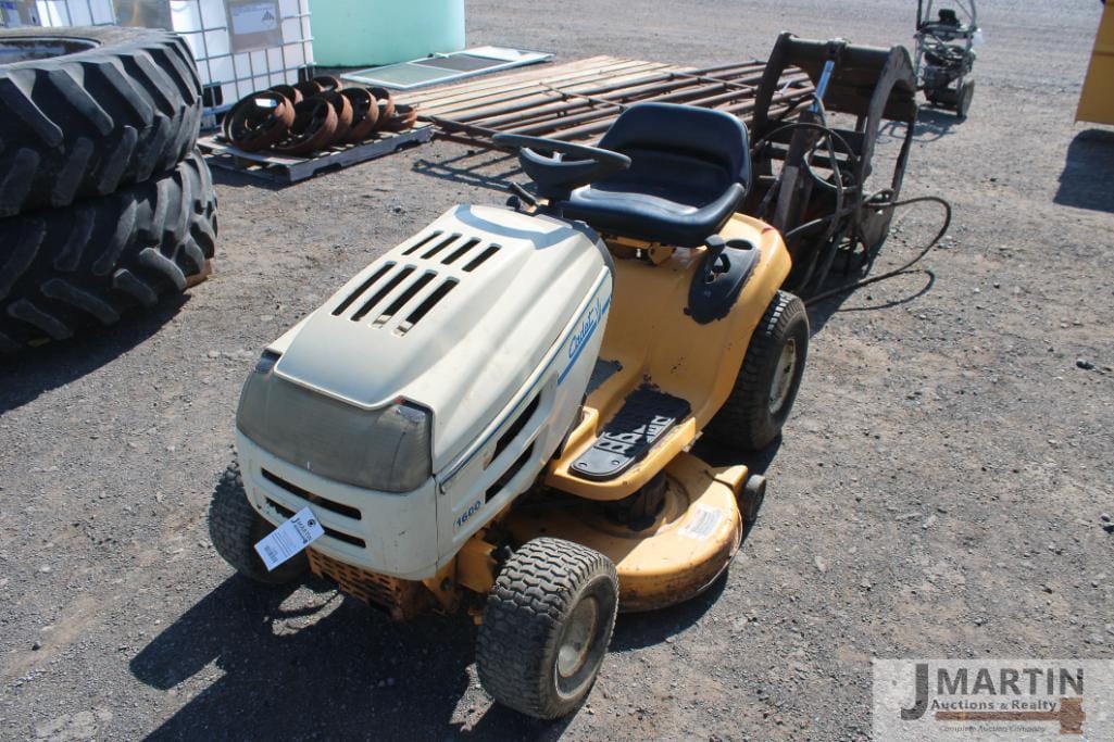 Main image Cub Cadet 1600
