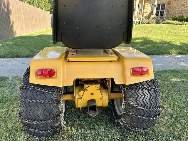 Image of Cub Cadet 1650 equipment image 2