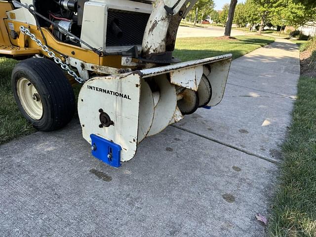 Image of Cub Cadet 1650 equipment image 3