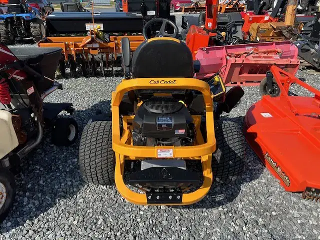 Image of Cub Cadet Ultima ZTS2 equipment image 3