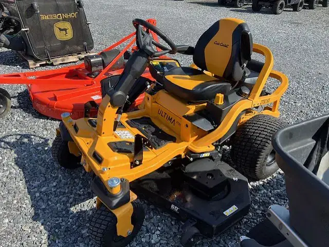 Image of Cub Cadet Ultima ZTS2 Primary image