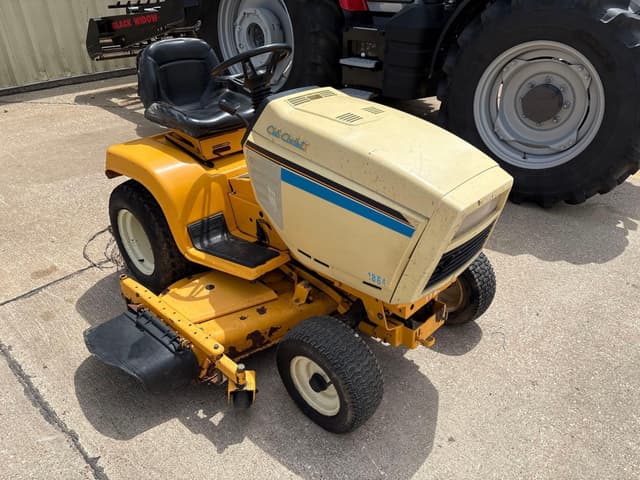 Image of Cub Cadet 1864 equipment image 1