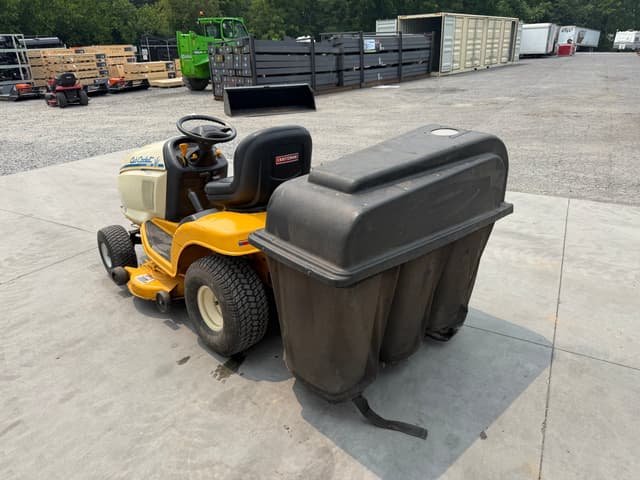 Image of Cub Cadet 2130 equipment image 2