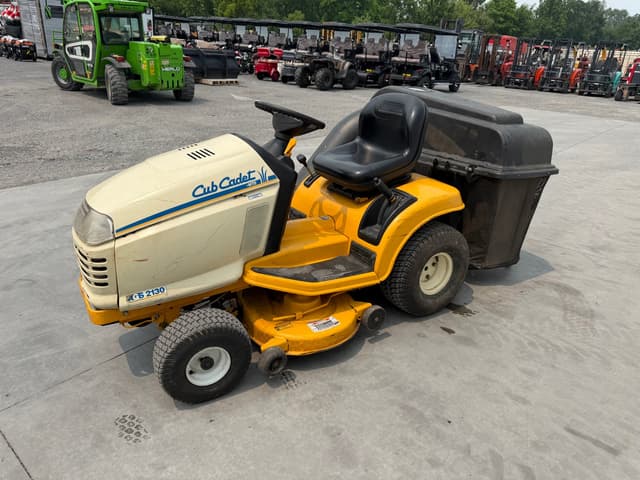 Image of Cub Cadet 2130 equipment image 1