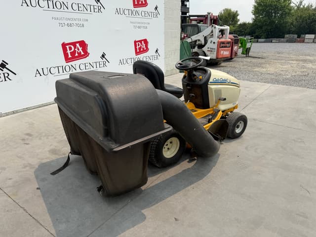 Image of Cub Cadet 2130 equipment image 3