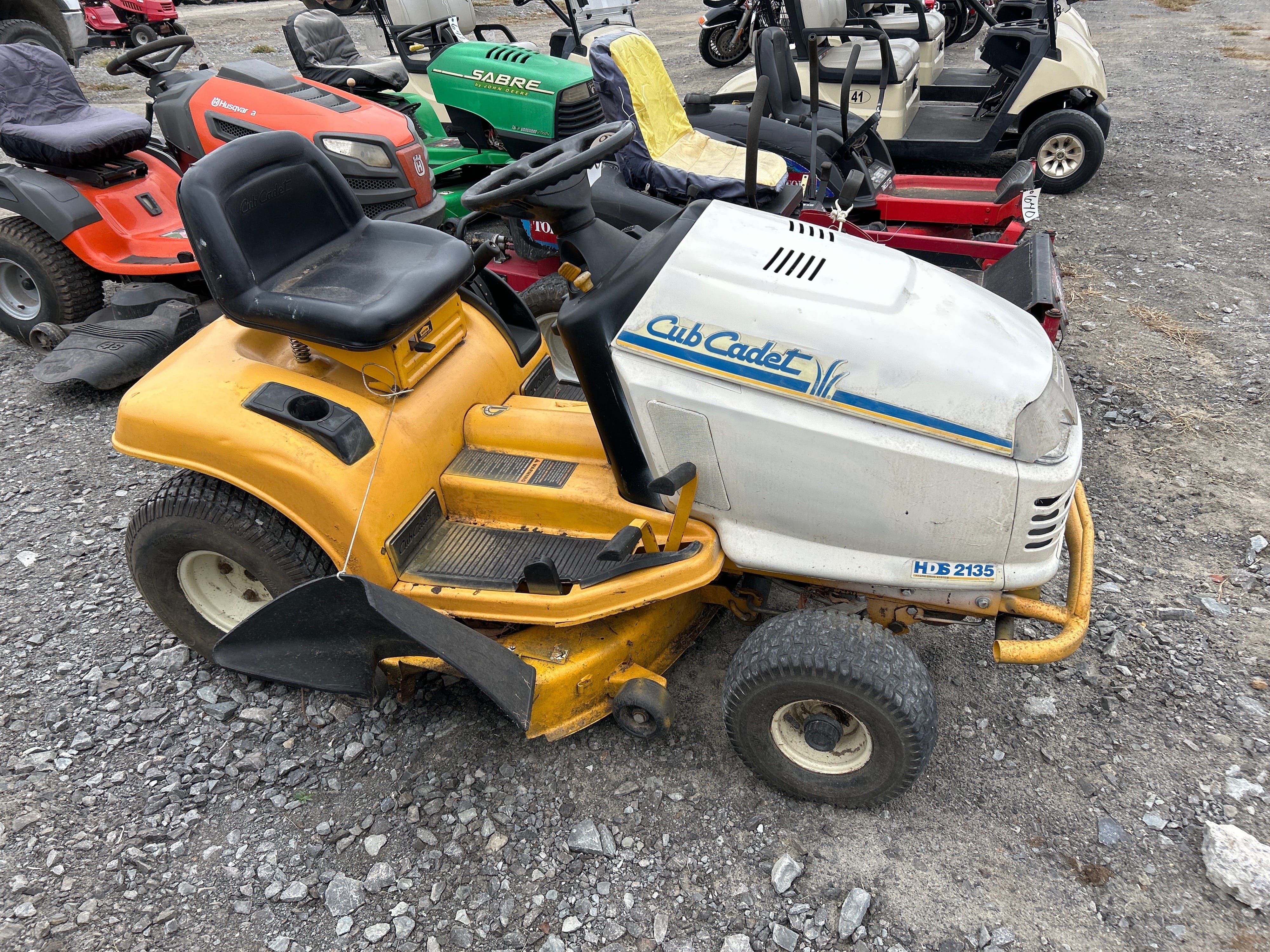 Main image Cub Cadet HDS 2135