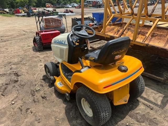 Image of Cub Cadet 2146 equipment image 3