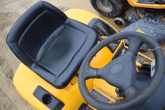Image of Cub Cadet 2166 equipment image 3