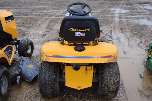 Image of Cub Cadet 2166 equipment image 2