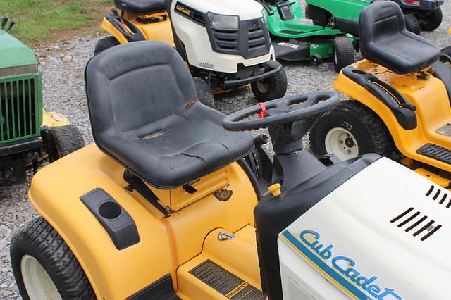 Image of Cub Cadet 2185 equipment image 1