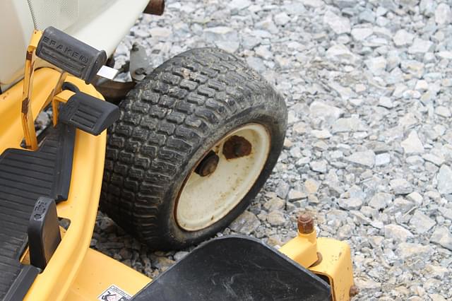 Image of Cub Cadet 2185 equipment image 4