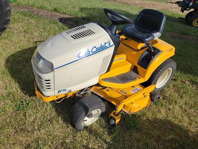 Image of Cub Cadet 2518 equipment image 2