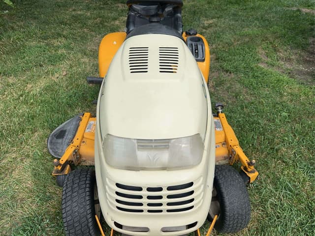 Image of Cub Cadet 3204 equipment image 3