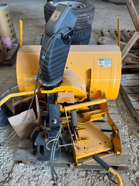 Image of Cub Cadet 353 equipment image 1